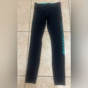 Women’s size small Under Armour leggings